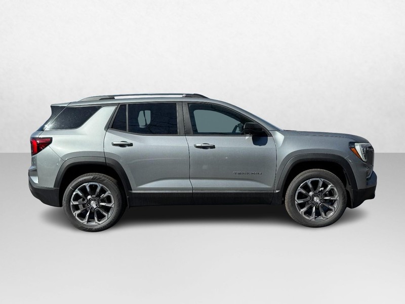 GMC Terrain Vehicle Image 02