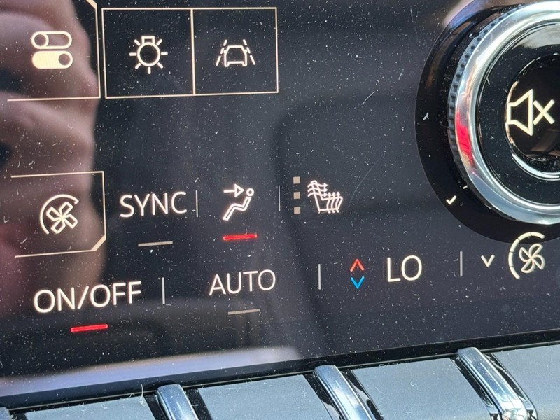 GMC Terrain Vehicle Image 14
