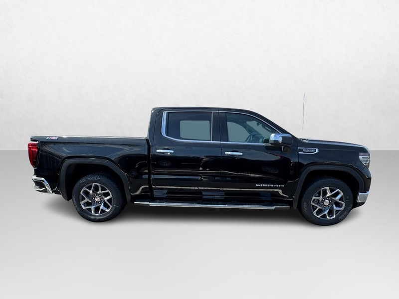 GMC Sierra 1500 Vehicle Image 02