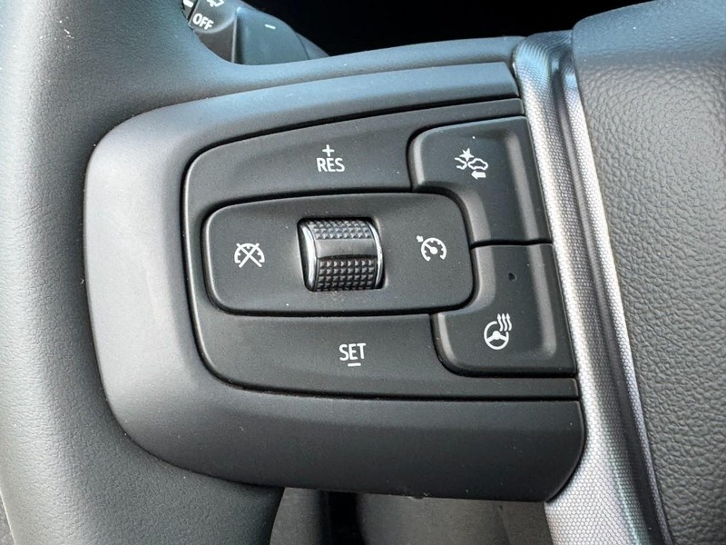 GMC Sierra 1500 Vehicle Image 12