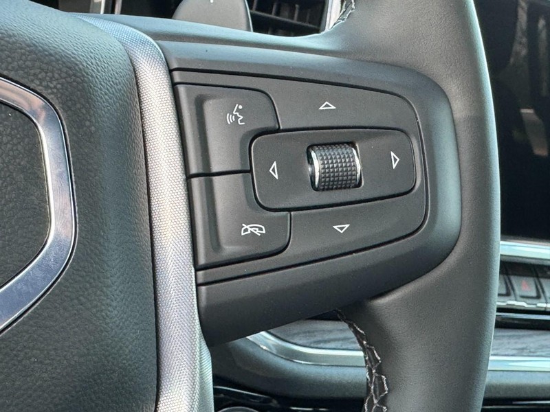 GMC Sierra 1500 Vehicle Image 13