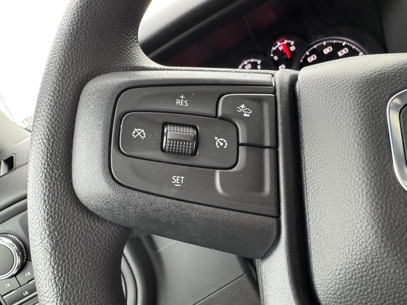 GMC Sierra 2500HD Vehicle Image 11