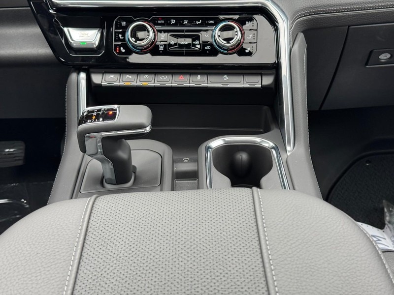 GMC Sierra 1500 Vehicle Image 09