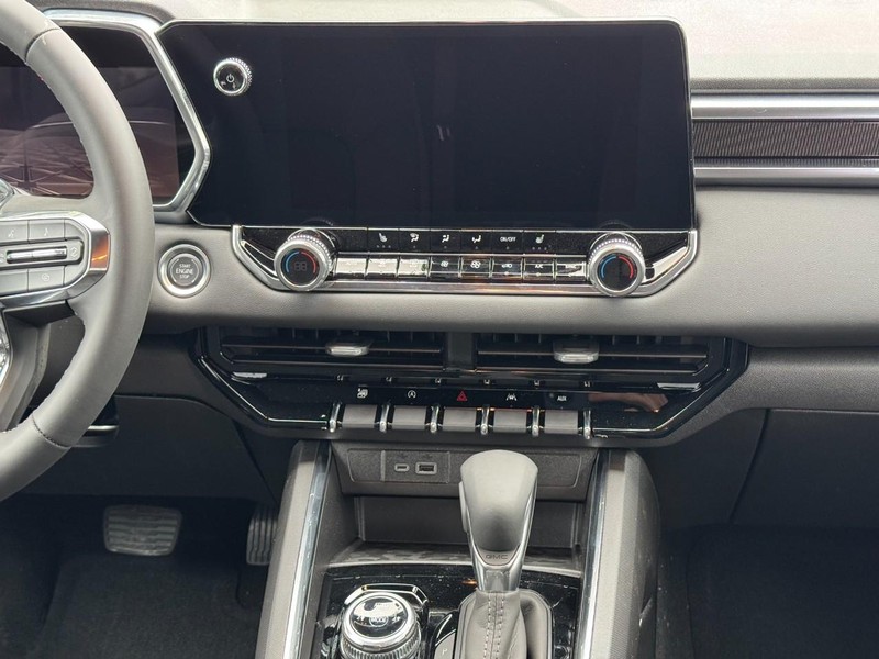 GMC Canyon Vehicle Image 08