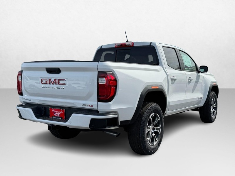 GMC Canyon Vehicle Image 03