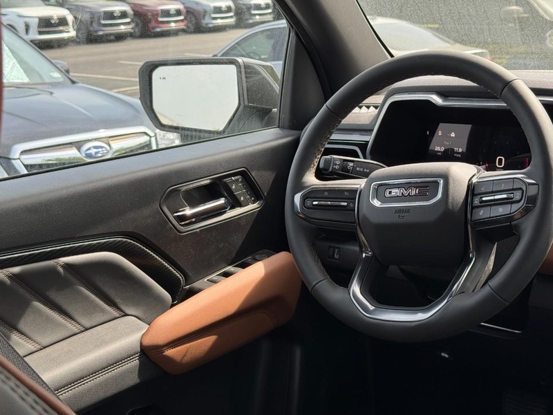GMC Canyon Vehicle Image 07