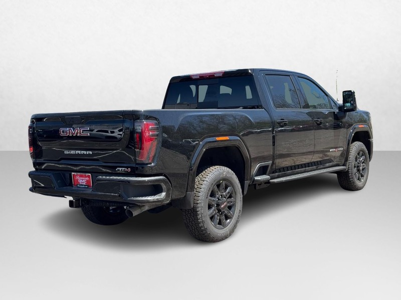 GMC Sierra 2500HD Vehicle Image 03