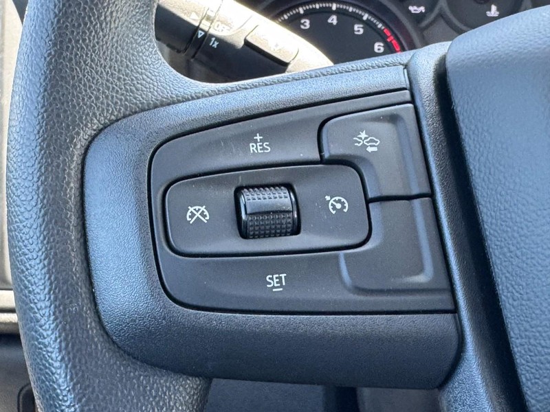 GMC Sierra 1500 Vehicle Image 10