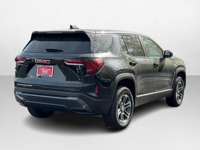 GMC Terrain Vehicle Image 03
