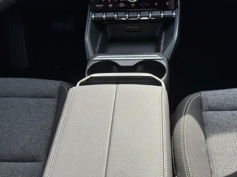 GMC Terrain Vehicle Image 09