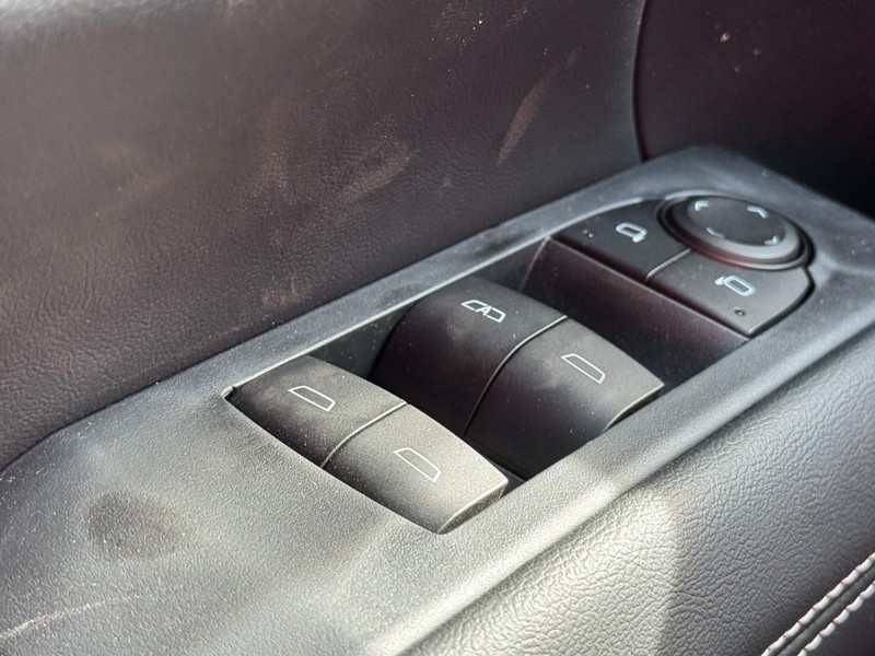 GMC Terrain Vehicle Image 18