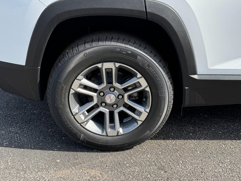 GMC Terrain Vehicle Image 04