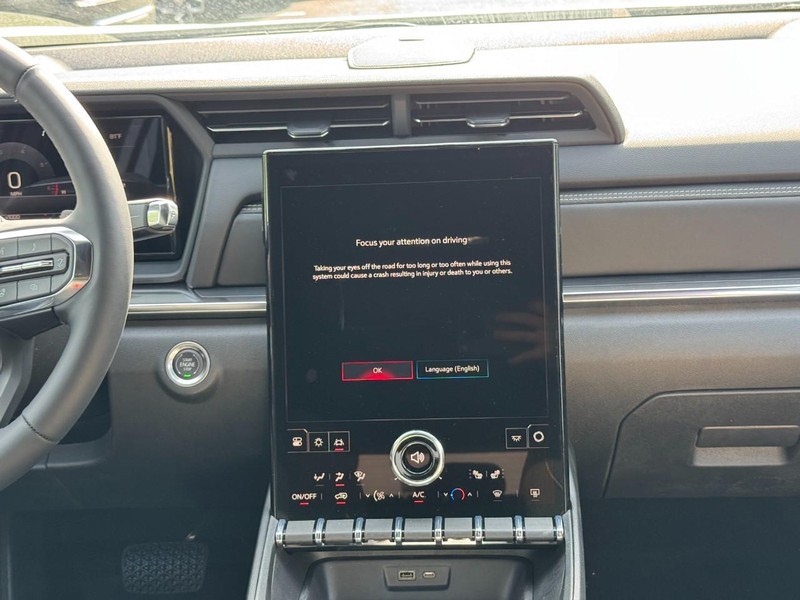 GMC Terrain Vehicle Image 08