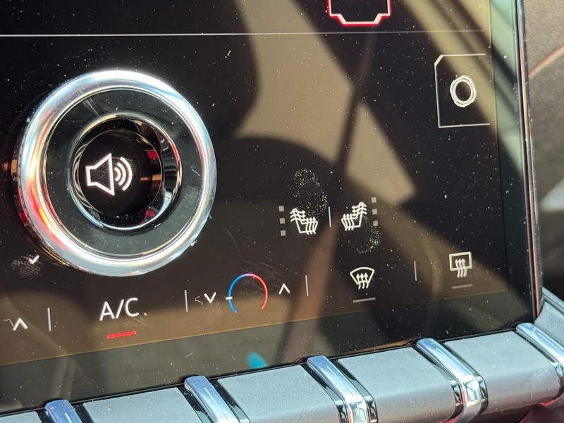 GMC Terrain Vehicle Image 12