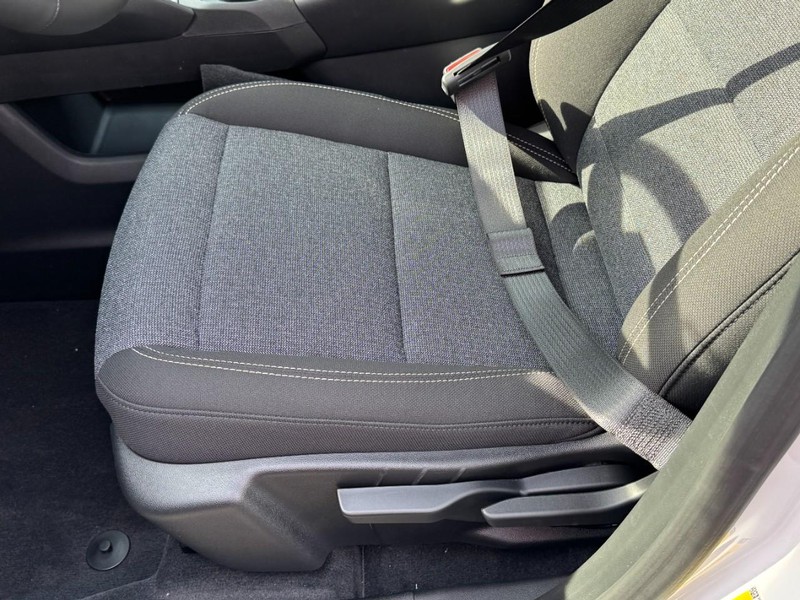 GMC Terrain Vehicle Image 15