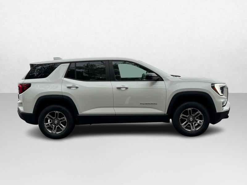 GMC Terrain Vehicle Image 02