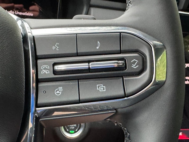 GMC Terrain Vehicle Image 11