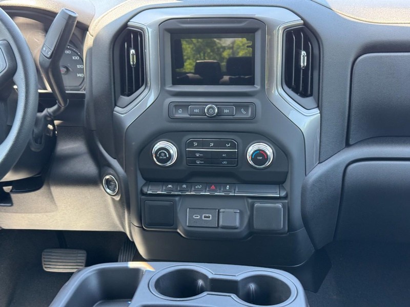GMC Sierra 1500 Vehicle Image 08