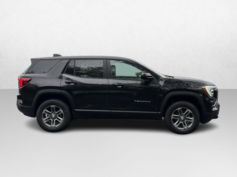 GMC Terrain Vehicle Image 02