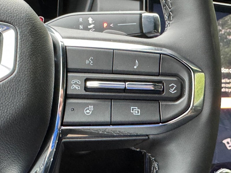 GMC Terrain Vehicle Image 11