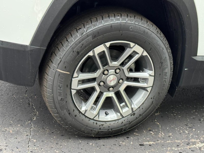 GMC Terrain Vehicle Image 04