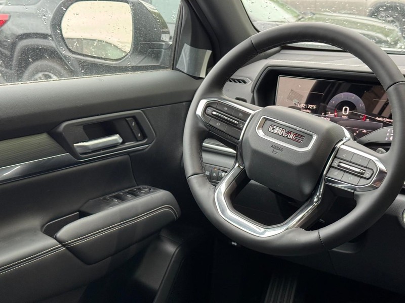 GMC Terrain Vehicle Image 07