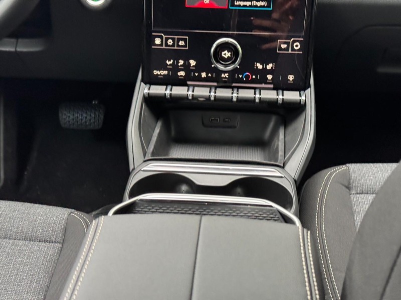 GMC Terrain Vehicle Image 09