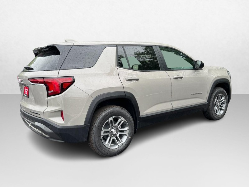 GMC Terrain Vehicle Image 03