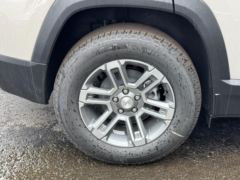 GMC Terrain Vehicle Image 04