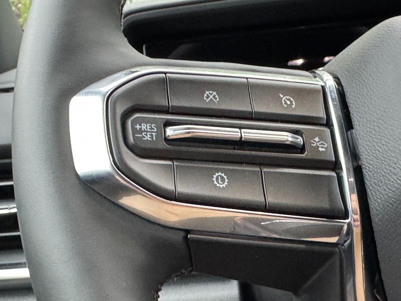 GMC Terrain Vehicle Image 10