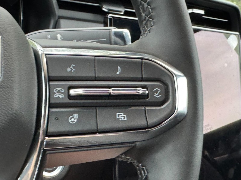 GMC Terrain Vehicle Image 11