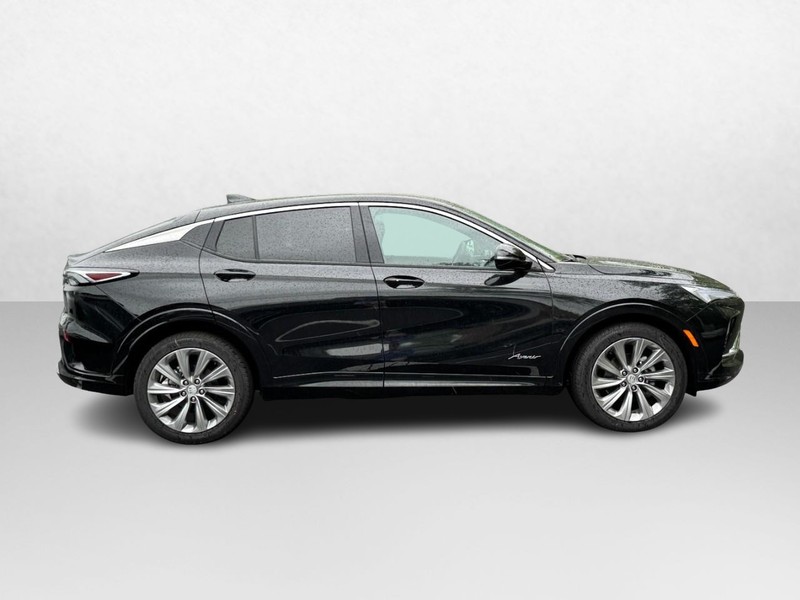 Buick Envista Vehicle Image 02