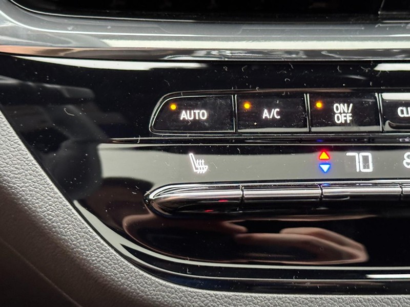 Buick Envista Vehicle Image 14