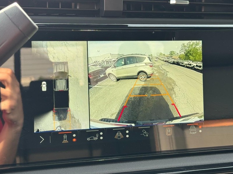 GMC Sierra 2500HD Vehicle Image 15