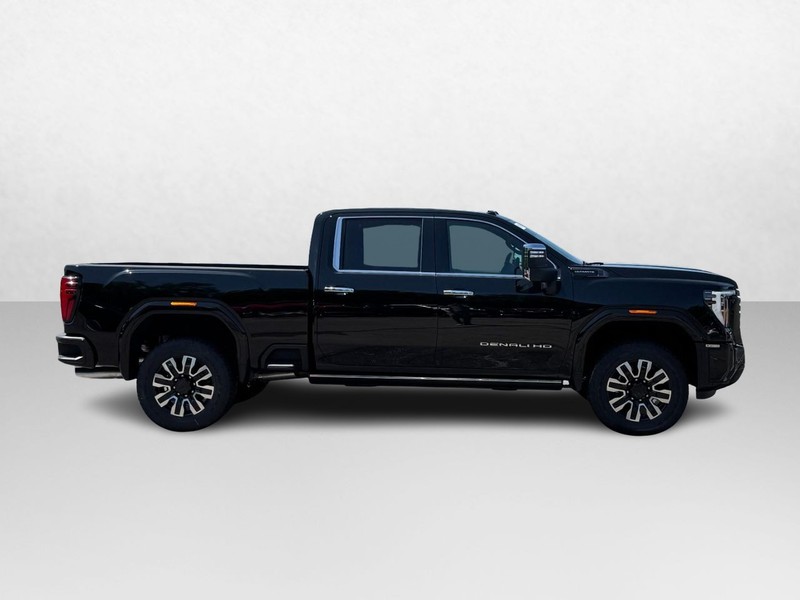 GMC Sierra 2500HD Vehicle Image 02