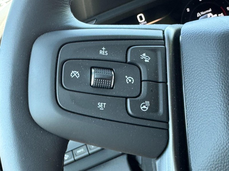 GMC Sierra 2500HD Vehicle Image 11