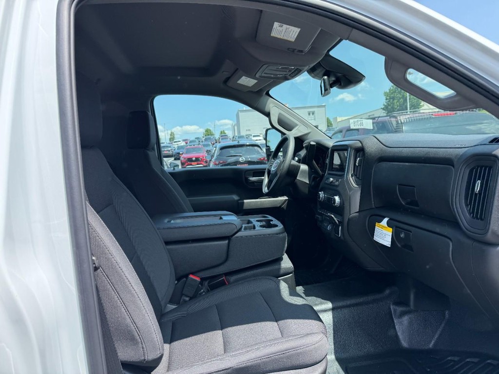 GMC Sierra 3500HD Vehicle Image 05