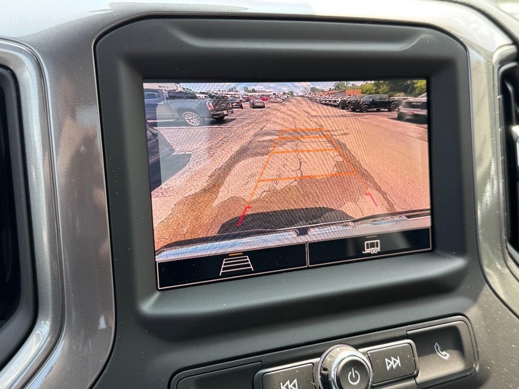 GMC Sierra 3500HD Vehicle Image 14