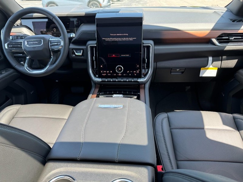 GMC Yukon Vehicle Image 07
