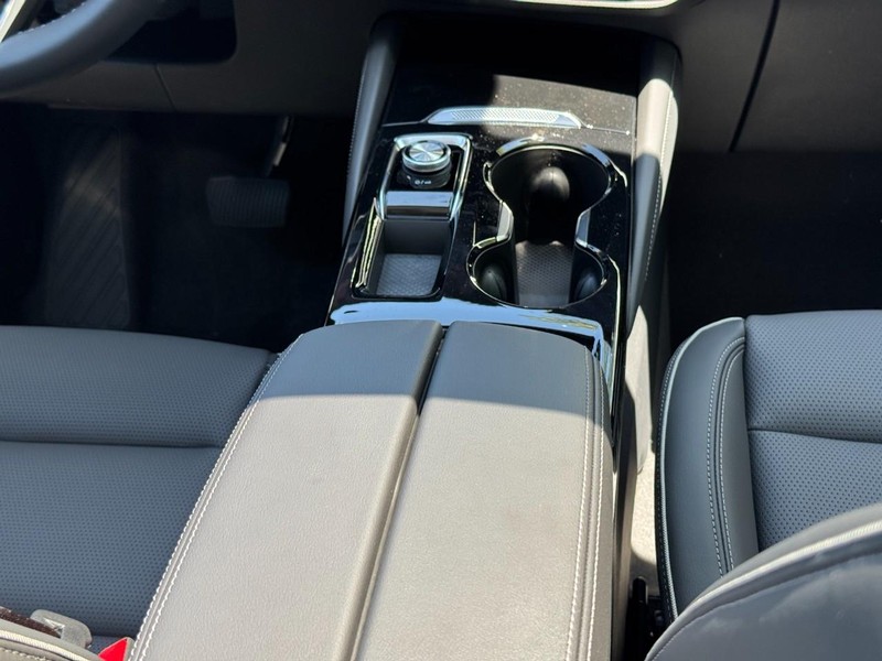 Buick Envision Vehicle Image 09