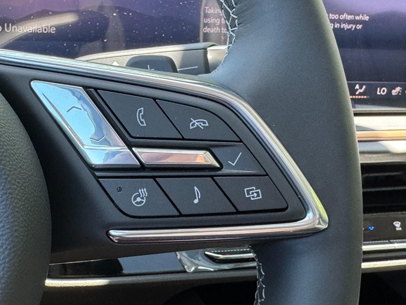 Buick Envision Vehicle Image 11