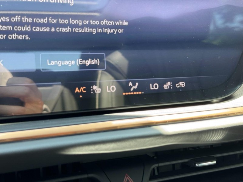 Buick Envision Vehicle Image 13