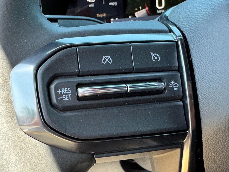 GMC Canyon Vehicle Image 10