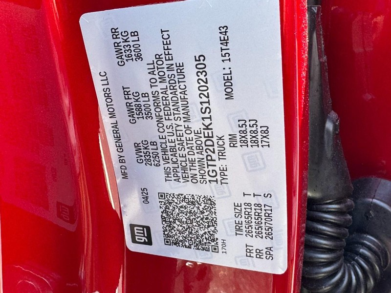 GMC Canyon Vehicle Image 16