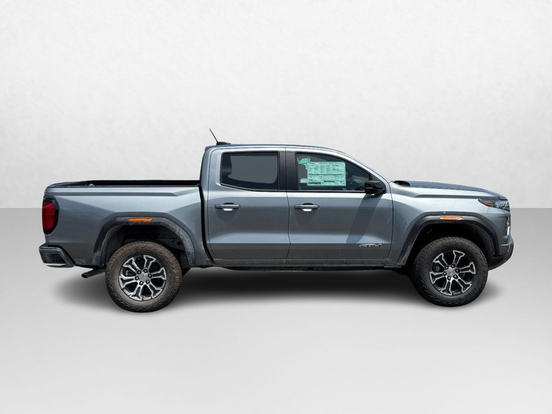 GMC Canyon Vehicle Image 02