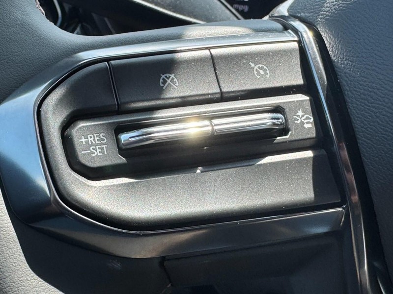 GMC Canyon Vehicle Image 10