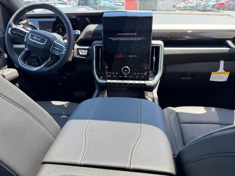 GMC Yukon XL Vehicle Image 08