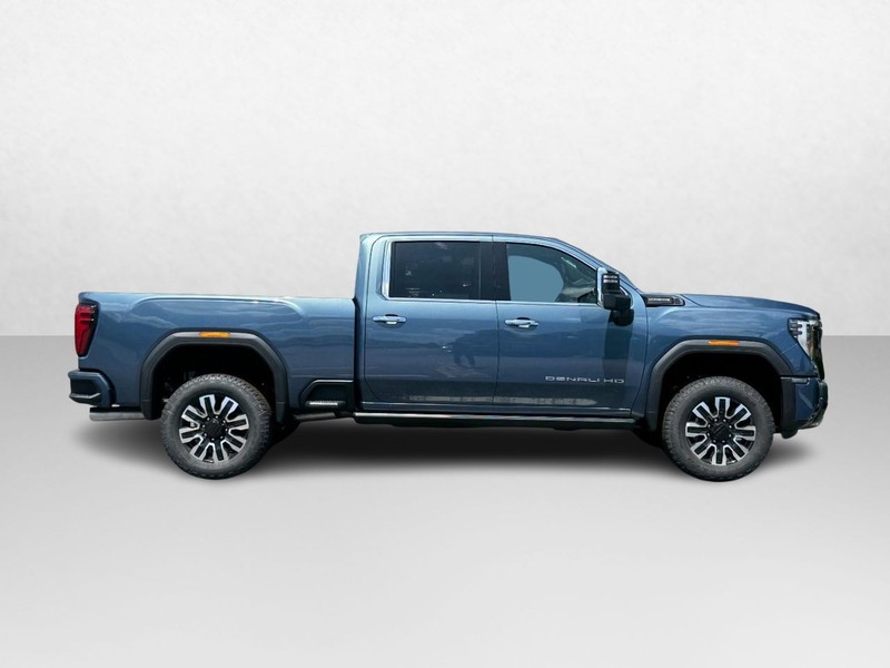 GMC Sierra 2500HD Vehicle Image 02