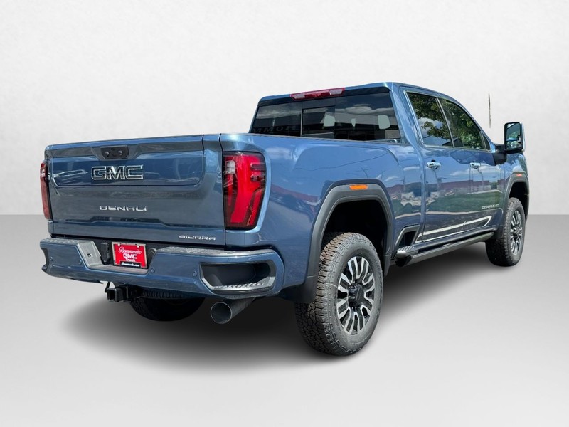 GMC Sierra 2500HD Vehicle Image 03