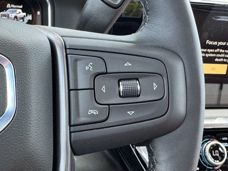 GMC Sierra 2500HD Vehicle Image 12